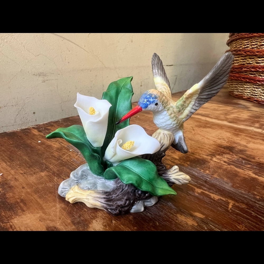 Hummingbird and Calla Lily Figurine
